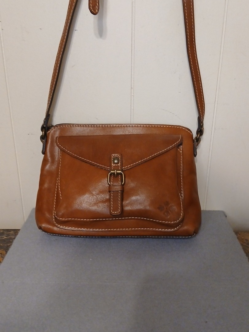 Classic Patricia Nash Tan Leather Crossbody Bag - Timeless Everyday Style